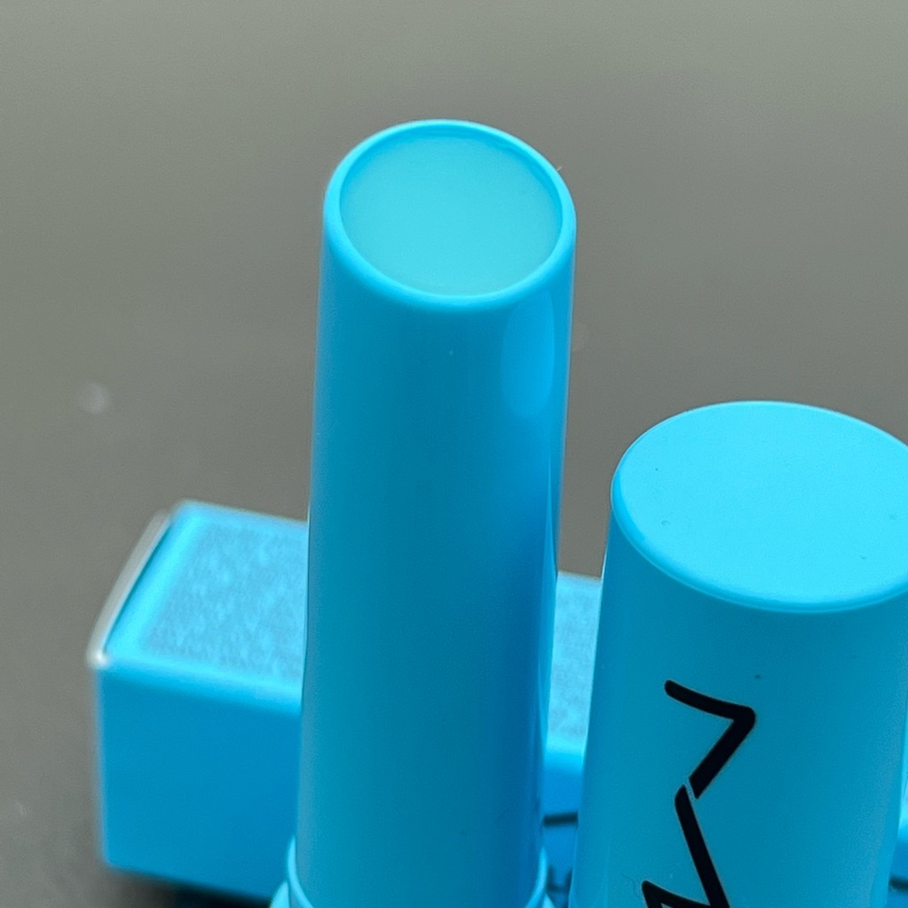 MAC Squirt Plumping Gloss Stick in Nova - Picture 11 of 14